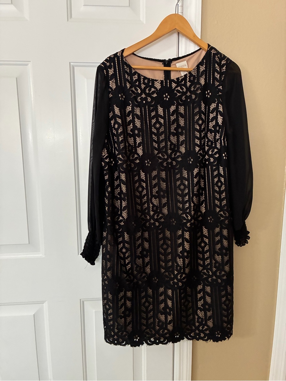 Chicos Sz 3 Black Lace Overlay Shift Dress with Nude Lining